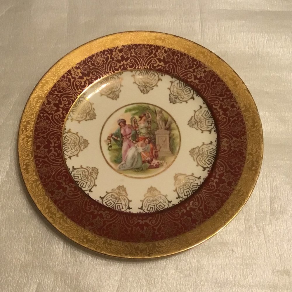 Very lovely & antique Edgewood China 22 karat gold decorative plate